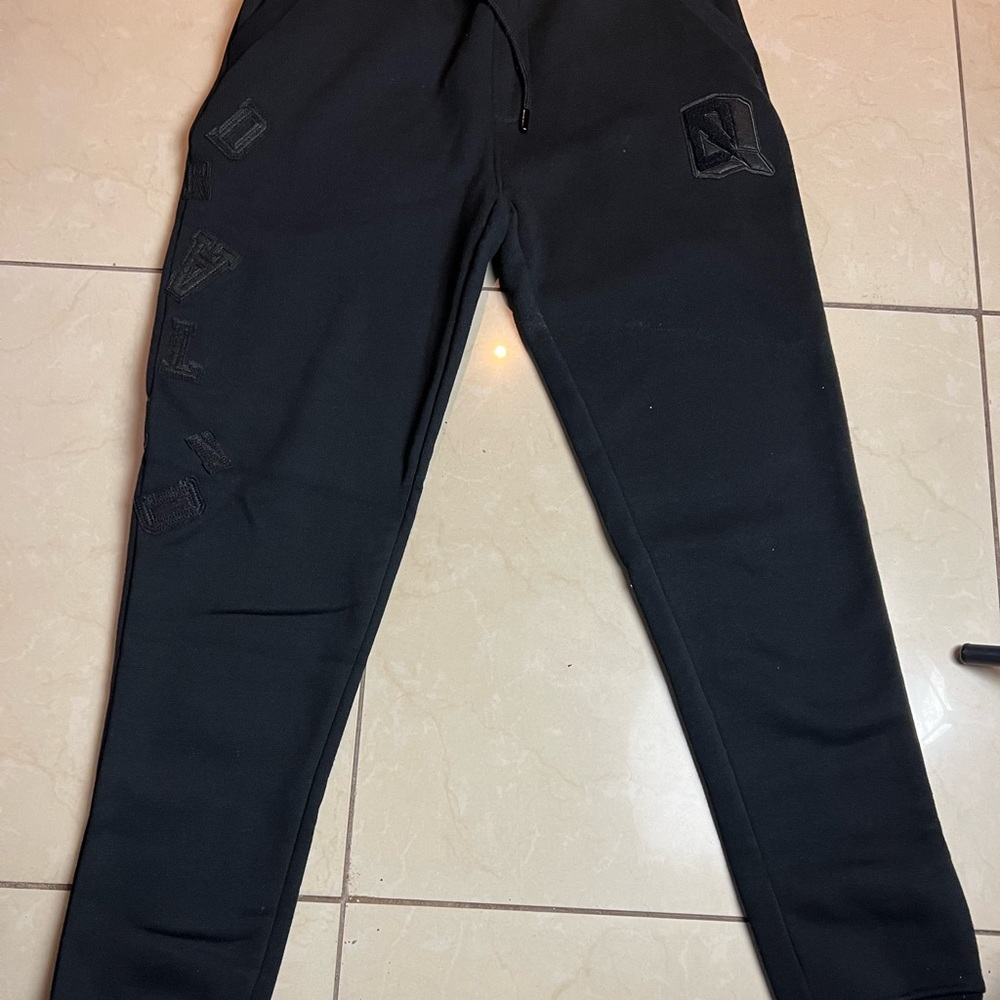 Dreamland joggers size medium